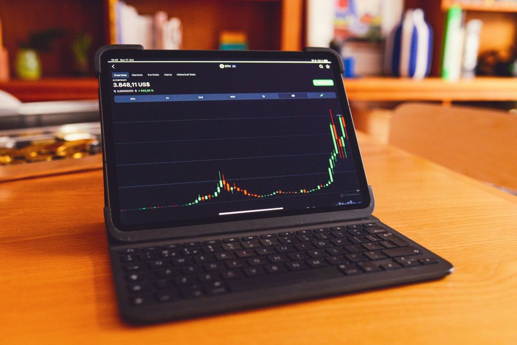 BlockDAG’s $0.00000044 Entry Price and $0.05 Buyback Raise the Stakes Beyond Cardano Price Prediction and Solana Price Moves